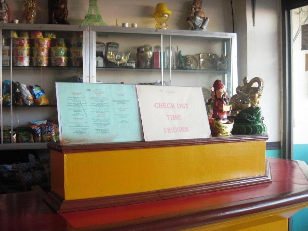 马嘎荣酒店 黎牙实比 外观 照片